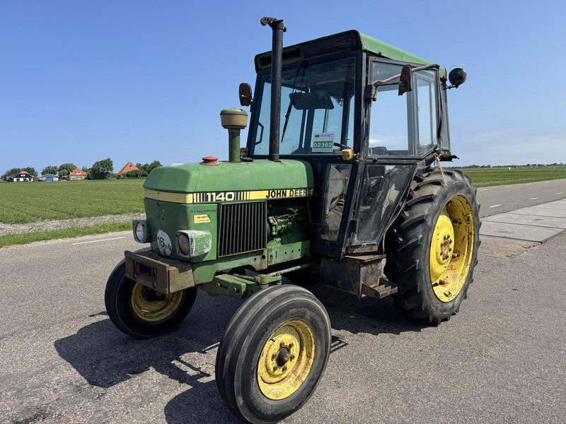 John Deere 1140 - Trator: foto 1 John Deere 1140 - Trator: foto 1