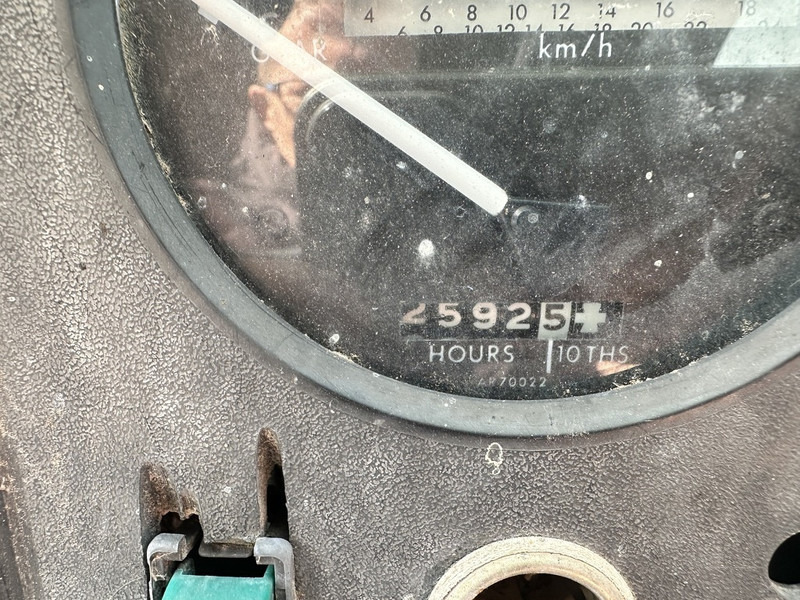 John Deere 4040 - Trator: foto 5 John Deere 4040 - Trator: foto 5