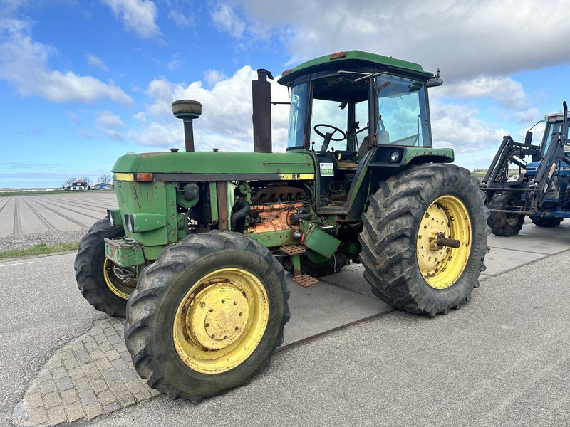 John Deere 4040 - Trator: foto 1 John Deere 4040 - Trator: foto 1