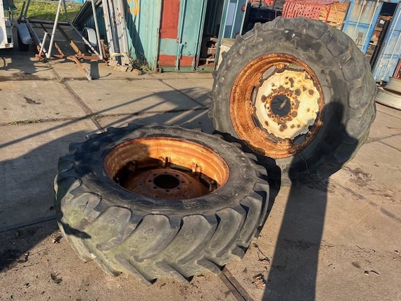 Kleber 460.85 R38 - Pneu: foto 5 Kleber 460.85 R38 - Pneu: foto 5