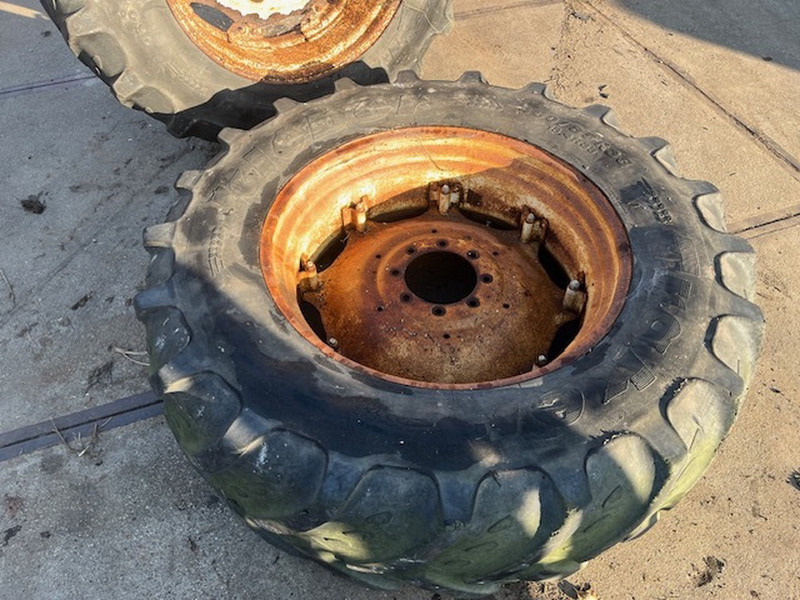 Kleber 460.85 R38 - Pneu: foto 4 Kleber 460.85 R38 - Pneu: foto 4
