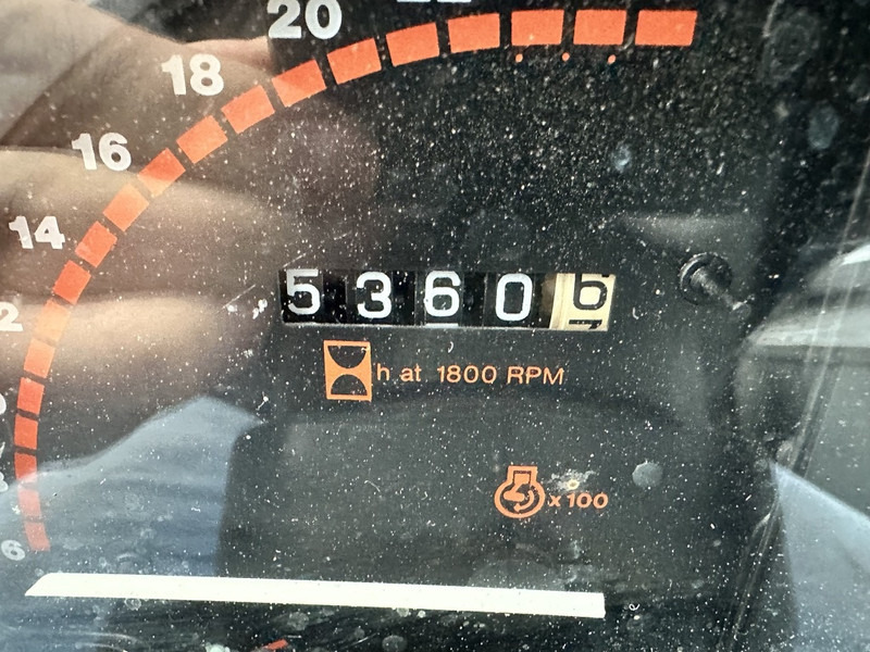 Massey Ferguson 390 - Trator: foto 5 Massey Ferguson 390 - Trator: foto 5