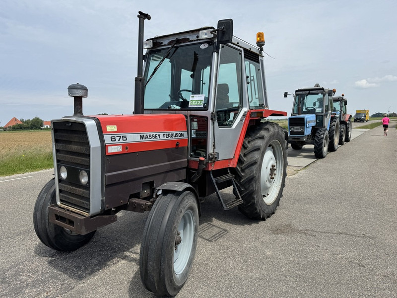 Massey Ferguson 675 - Trator: foto 1 Massey Ferguson 675 - Trator: foto 1