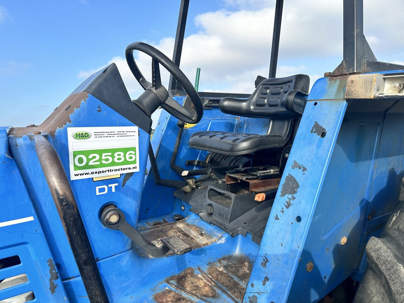 New Holland 110-90 DT - Trator: foto 4 New Holland 110-90 DT - Trator: foto 4