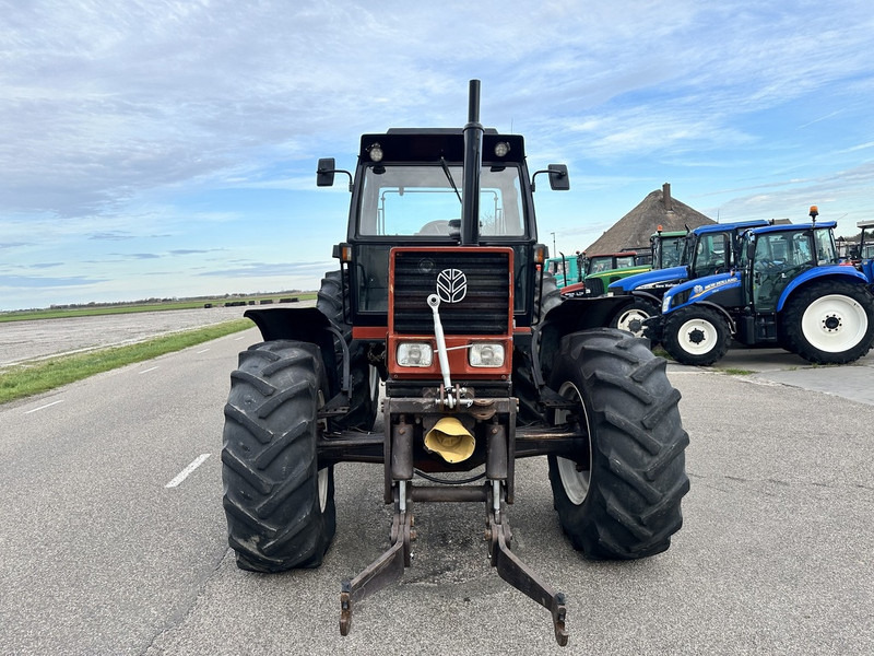 New Holland 180-90 DT - Trator: foto 3 New Holland 180-90 DT - Trator: foto 3