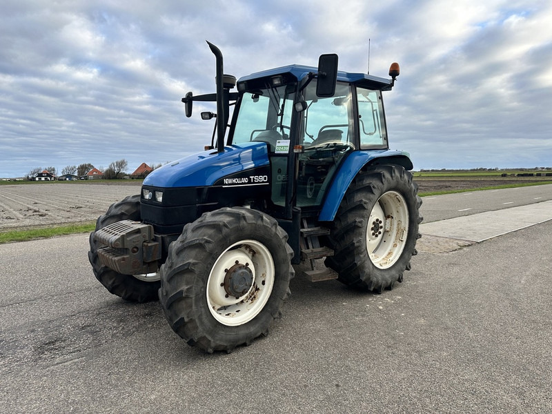 New Holland TS90 - Trator: foto 1 New Holland TS90 - Trator: foto 1