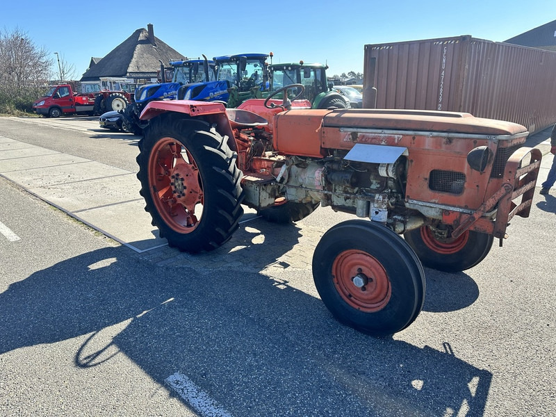 Zetor 4511 - Trator: foto 3 Zetor 4511 - Trator: foto 3