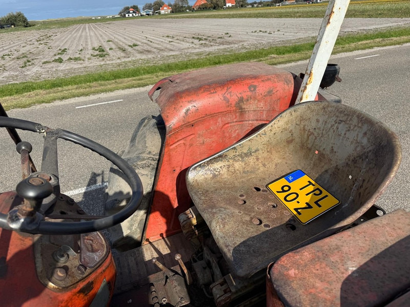 Zetor 4511 - Trator: foto 4 Zetor 4511 - Trator: foto 4