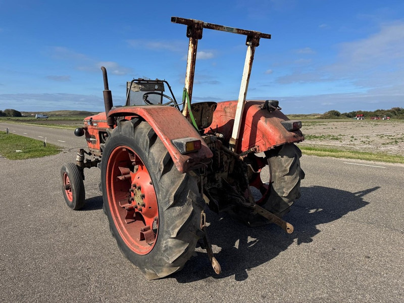 Zetor 4511 - Trator: foto 5 Zetor 4511 - Trator: foto 5