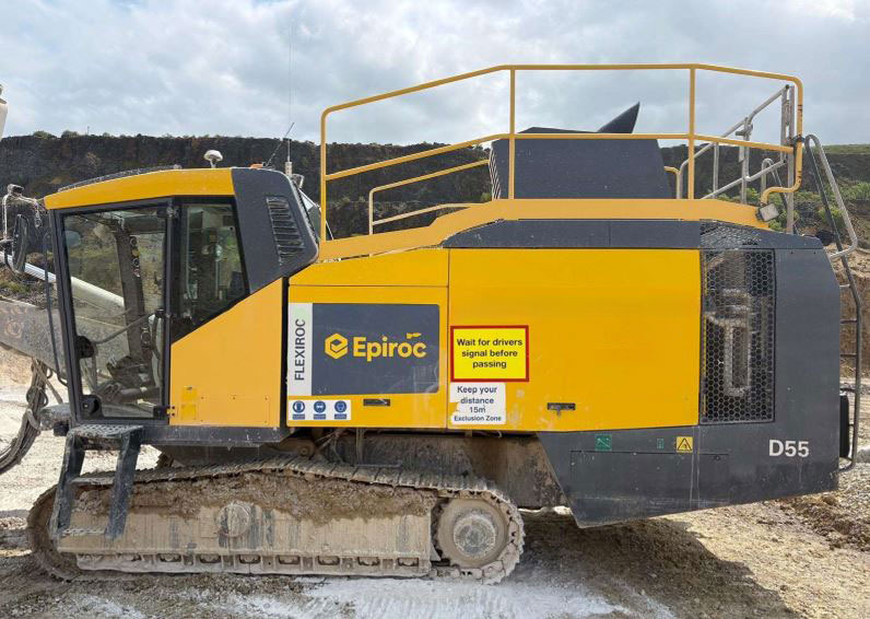 Atlas Copco (Epiroc) FlexiROC D55-10SF - Máquina de perfuração: foto 1 Atlas Copco (Epiroc) FlexiROC D55-10SF - Máquina de perfuração: foto 1