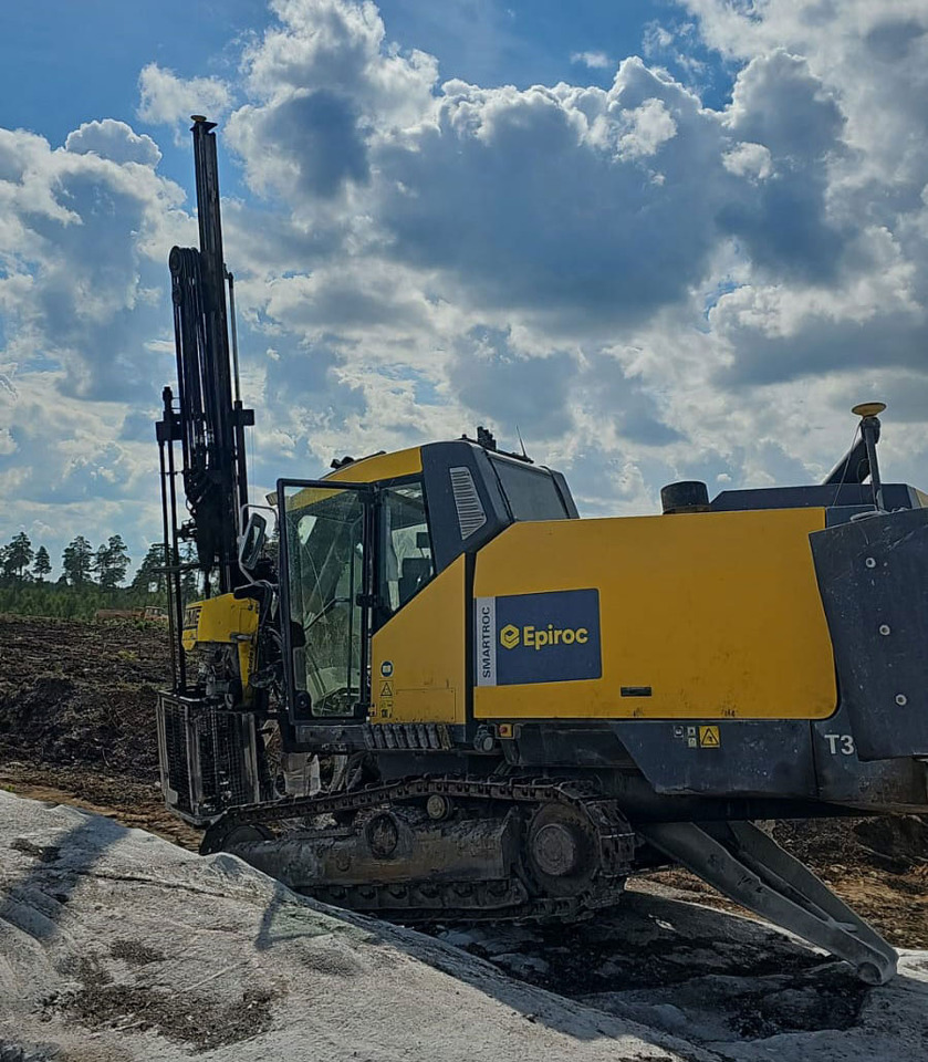 Atlas Copco (Epiroc) SmartROC T35 - Máquina de perfuração: foto 4 Atlas Copco (Epiroc) SmartROC T35 - Máquina de perfuração: foto 4