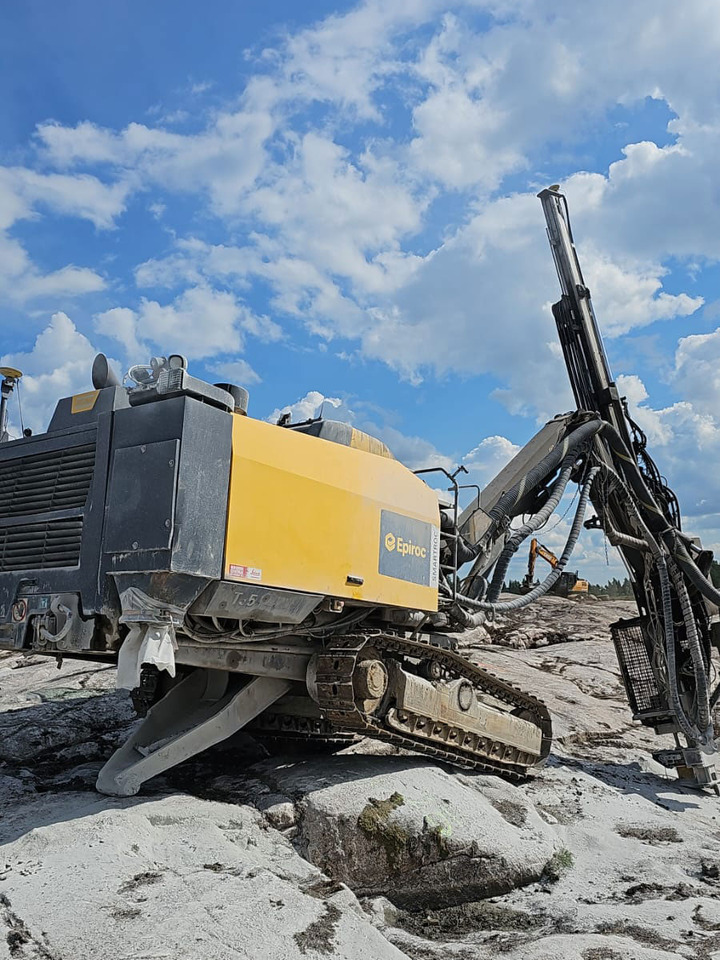 Atlas Copco (Epiroc) SmartROC T35 - Máquina de perfuração: foto 5 Atlas Copco (Epiroc) SmartROC T35 - Máquina de perfuração: foto 5