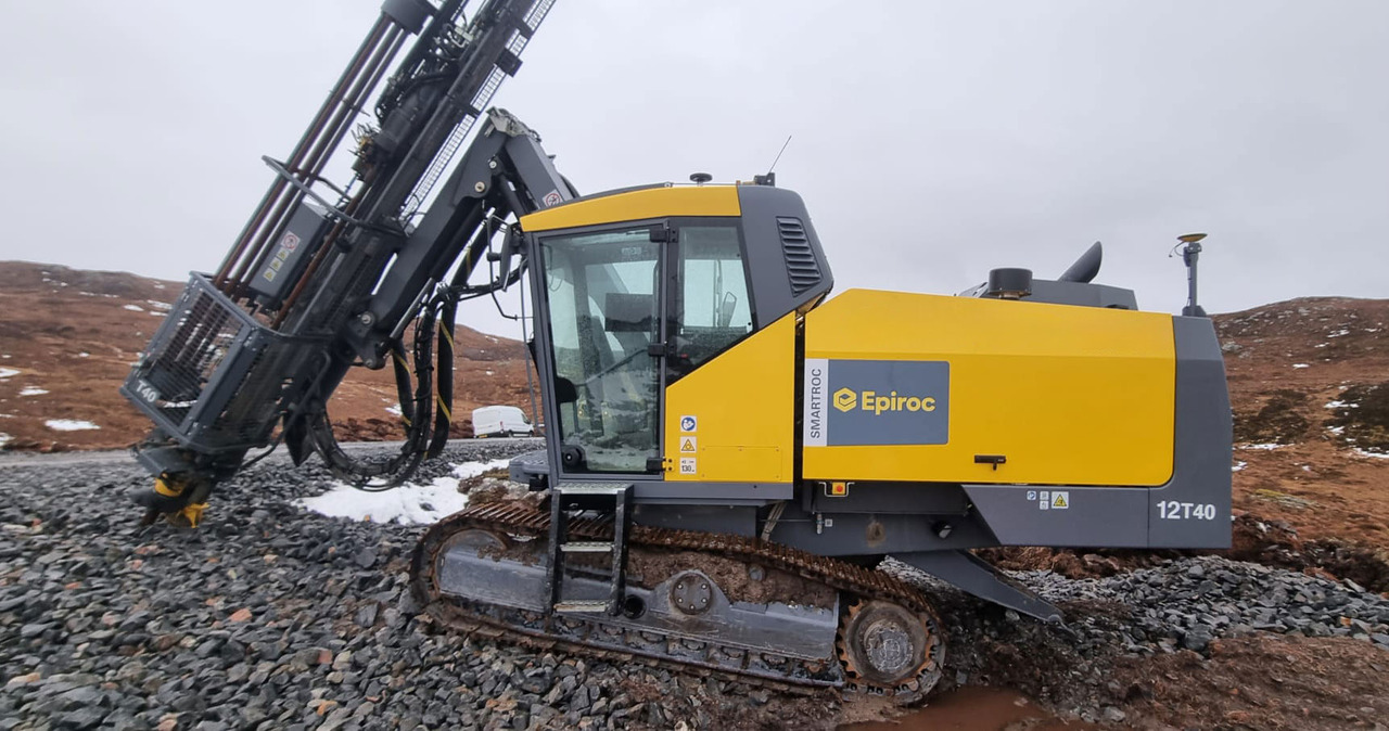 Atlas Copco (Epiroc) SmartROC T40MK2-11 - Máquina de perfuração: foto 2 Atlas Copco (Epiroc) SmartROC T40MK2-11 - Máquina de perfuração: foto 2