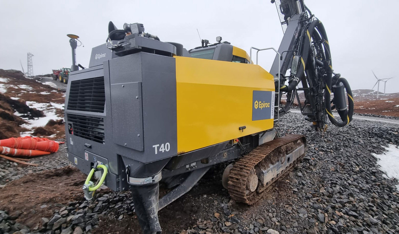 Atlas Copco (Epiroc) SmartROC T40MK2-11 - Máquina de perfuração: foto 5 Atlas Copco (Epiroc) SmartROC T40MK2-11 - Máquina de perfuração: foto 5