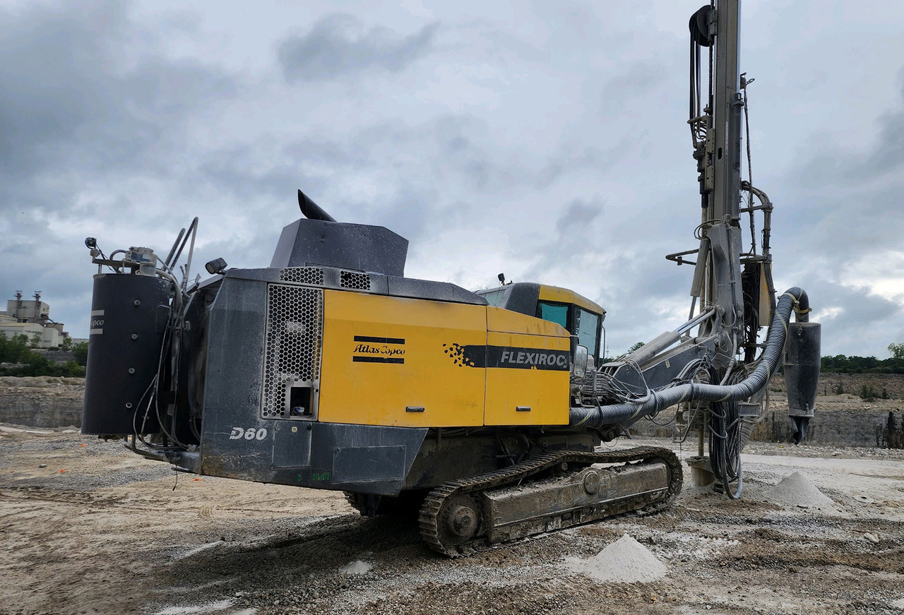 Atlas Copco FlexiROC D60 - Máquina de perfuração: foto 3 Atlas Copco FlexiROC D60 - Máquina de perfuração: foto 3