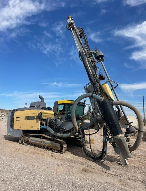 Atlas Copco FlexiROC T50 - Máquina de perfuração: foto 3 Atlas Copco FlexiROC T50 - Máquina de perfuração: foto 3