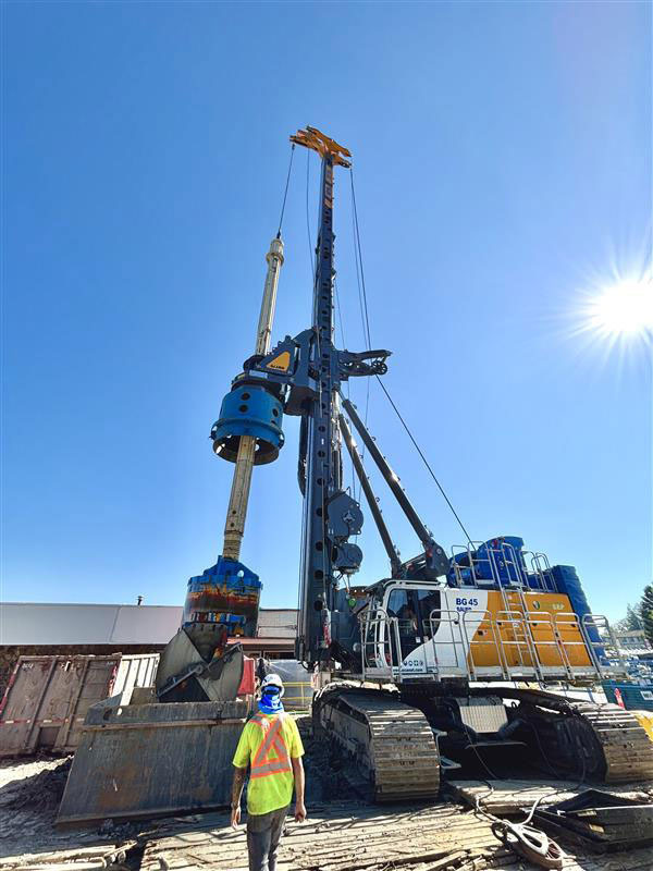 Bauer BG45 - Bate estaca: foto 3 Bauer BG45 - Bate estaca: foto 3