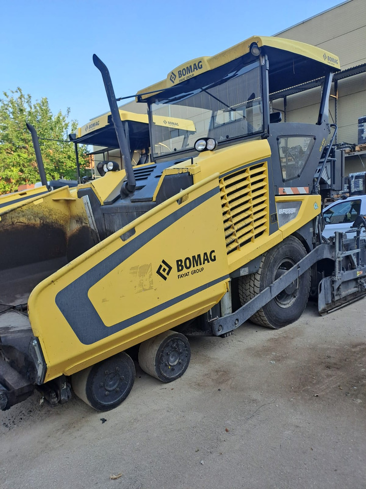 Bomag BF600 P-2 - Acabadora: foto 2 Bomag BF600 P-2 - Acabadora: foto 2