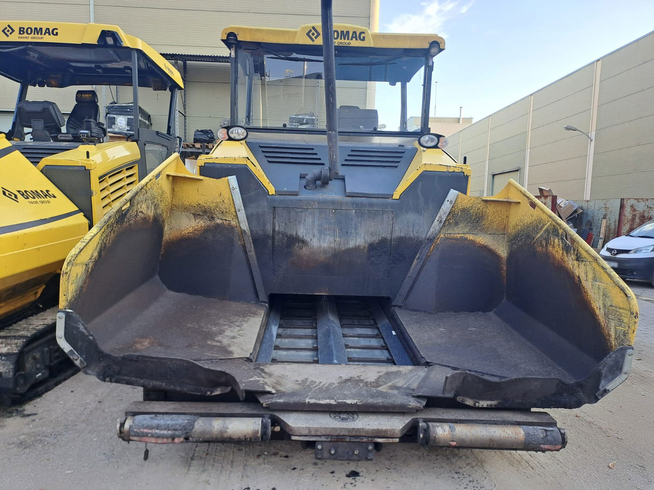 Bomag BF600 P-2 - Acabadora: foto 4 Bomag BF600 P-2 - Acabadora: foto 4