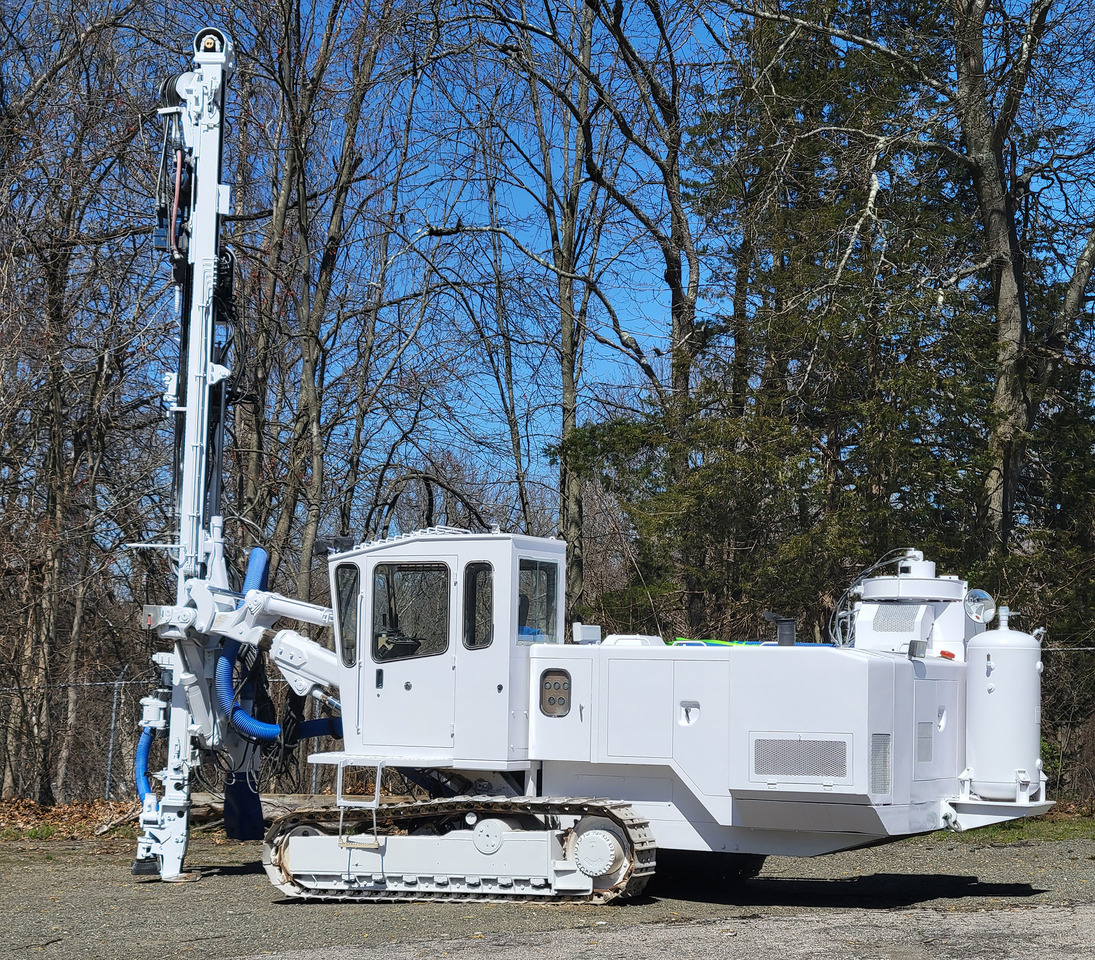 Furukawa HCR1200-ED - Máquina de perfuração: foto 1 Furukawa HCR1200-ED - Máquina de perfuração: foto 1