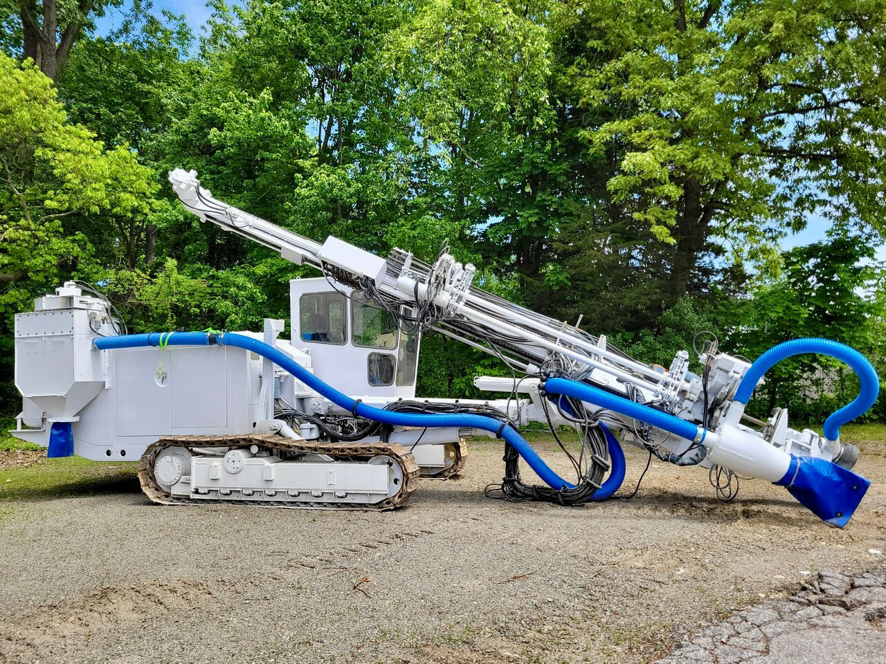 Furukawa HCR1200-ED - Máquina de perfuração: foto 3 Furukawa HCR1200-ED - Máquina de perfuração: foto 3