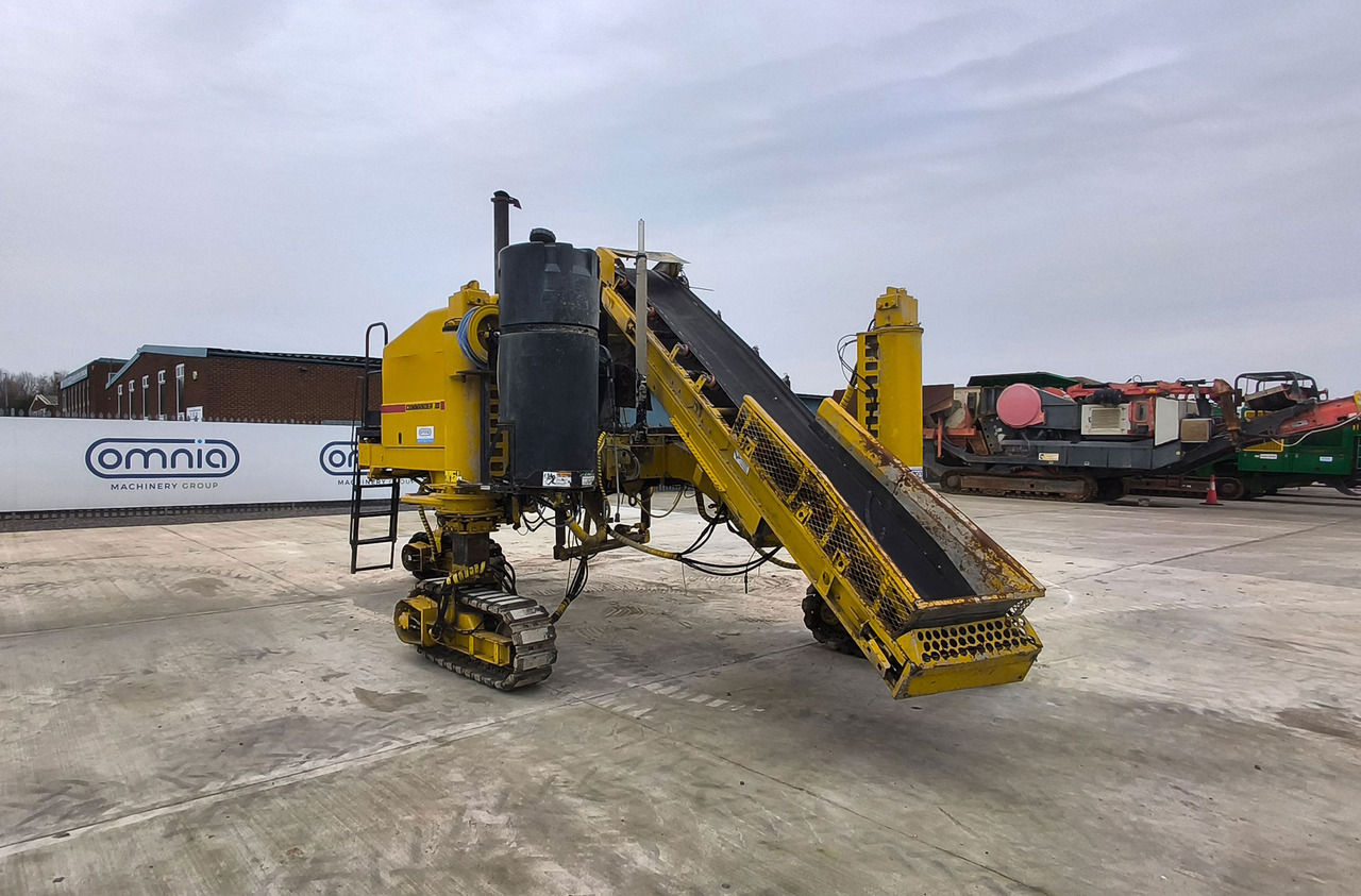 Gomaco Commander III - Pavimentadora de betão: foto 5 Gomaco Commander III - Pavimentadora de betão: foto 5