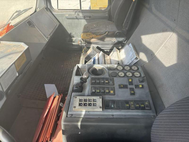 Grove GMK 5240 - Grua móvel: foto 5 Grove GMK 5240 - Grua móvel: foto 5