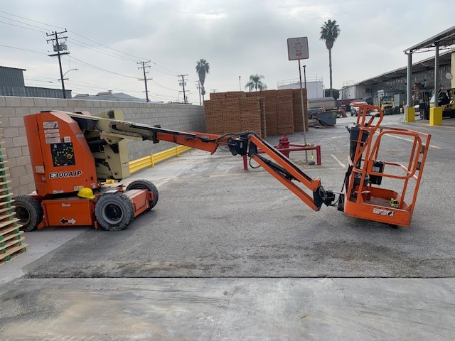 JLG E300AJP - Pá carregadora telescópica: foto 3 JLG E300AJP - Pá carregadora telescópica: foto 3