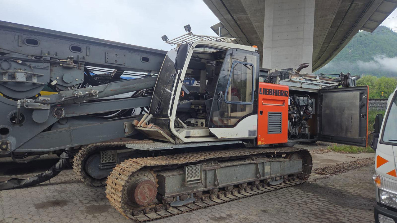 Liebherr LB16 - Bate estaca: foto 3 Liebherr LB16 - Bate estaca: foto 3