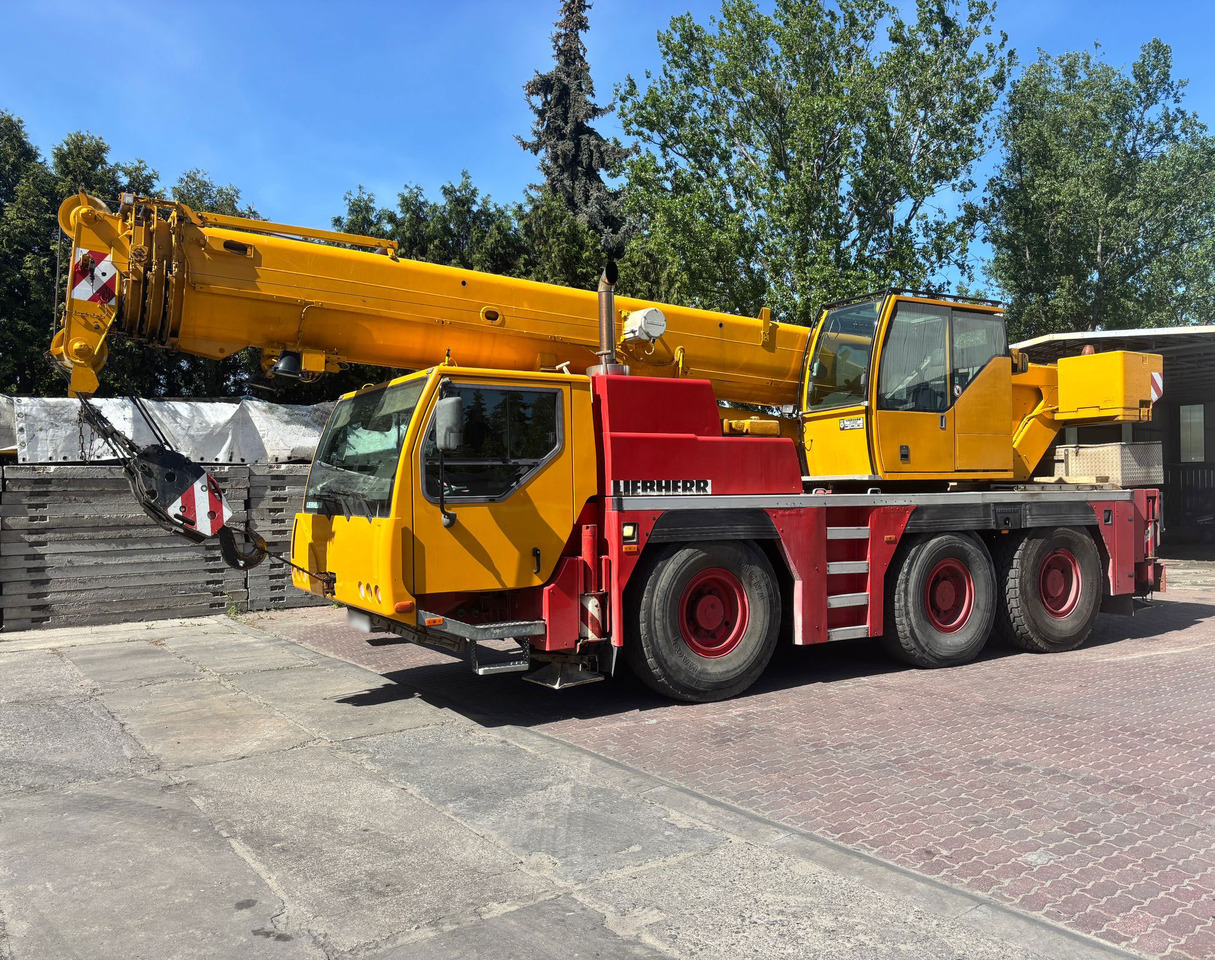 Liebherr LTM 1045-1 - Grua móvel: foto 1 Liebherr LTM 1045-1 - Grua móvel: foto 1
