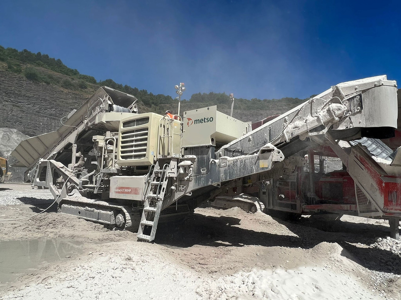 Metso LT300 HP - Britador de cone: foto 3 Metso LT300 HP - Britador de cone: foto 3