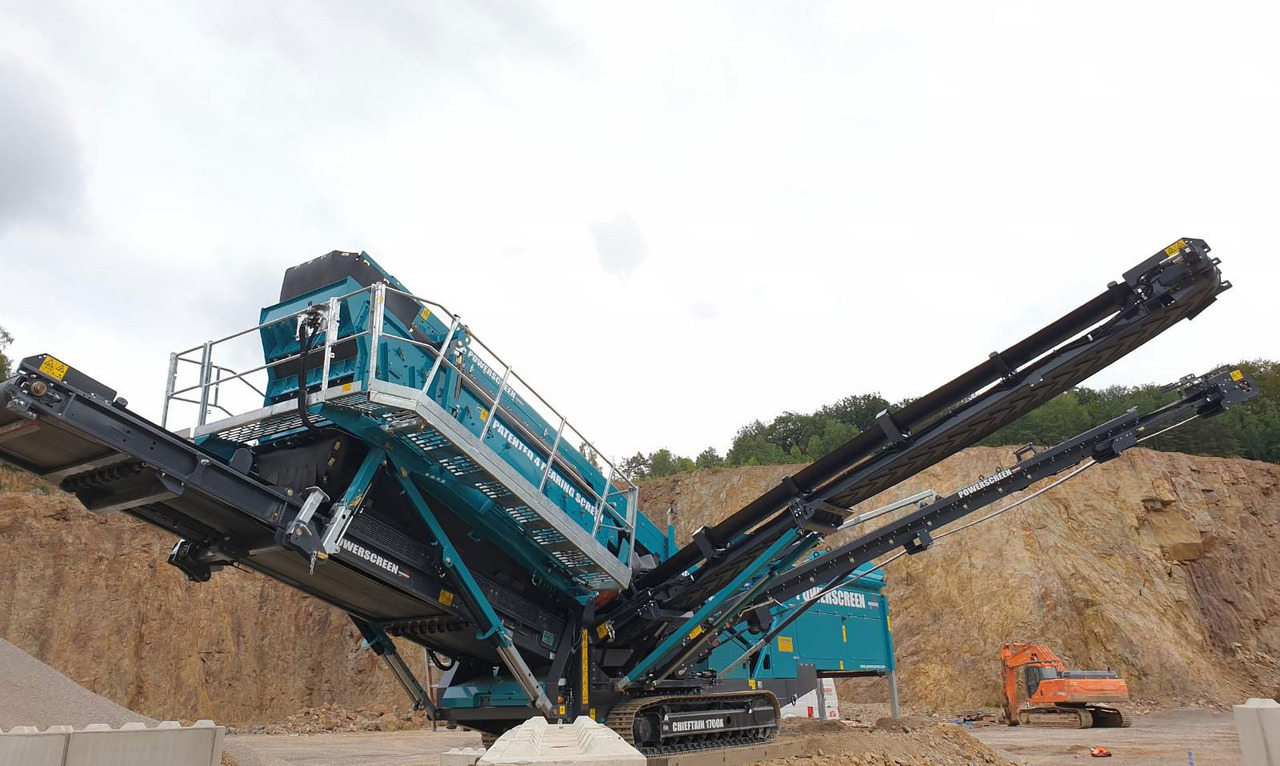 Powerscreen Chieftain 1700X 3D - Peneira vibratória: foto 1 Powerscreen Chieftain 1700X 3D - Peneira vibratória: foto 1