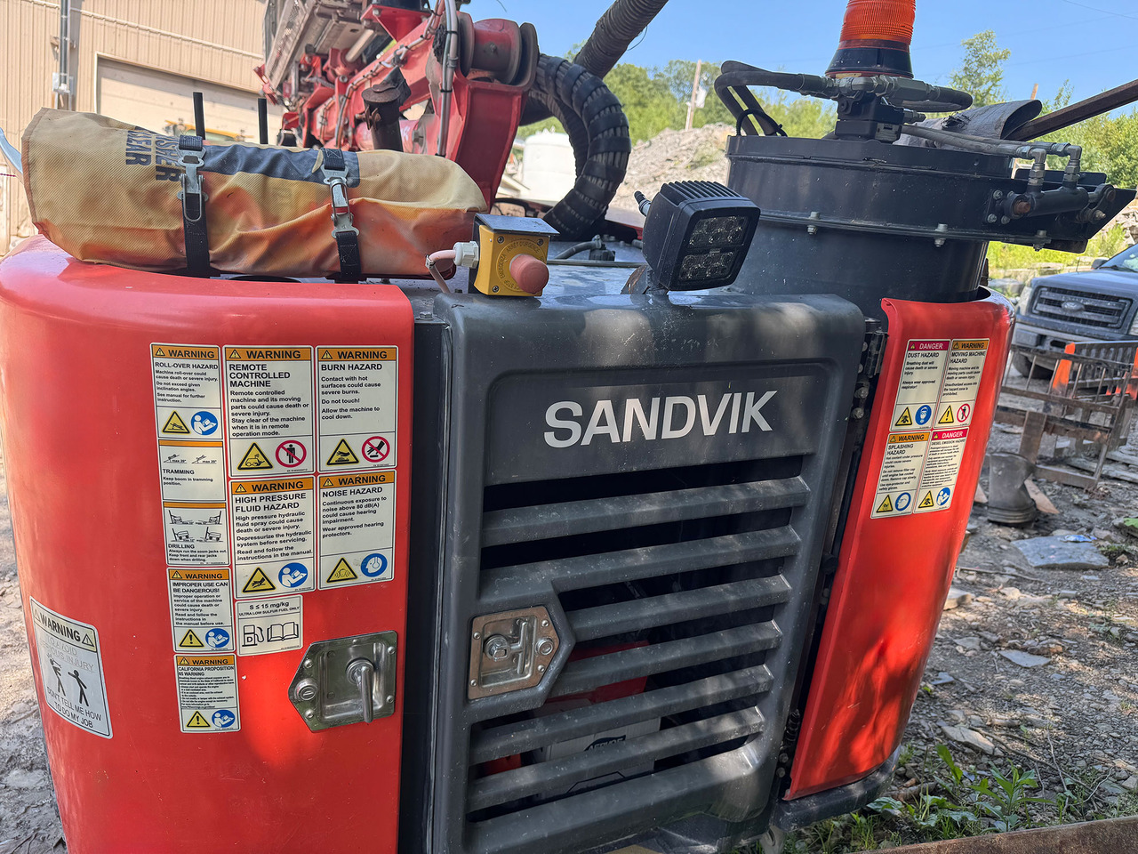 Sandvik Commando DC130Ri - Máquina de perfuração: foto 4 Sandvik Commando DC130Ri - Máquina de perfuração: foto 4