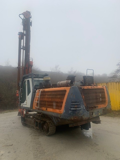 Sandvik DI500 - Máquina de perfuração: foto 3 Sandvik DI500 - Máquina de perfuração: foto 3