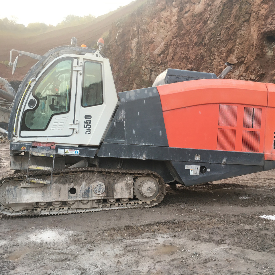 Sandvik DI550 - Máquina de perfuração: foto 2 Sandvik DI550 - Máquina de perfuração: foto 2