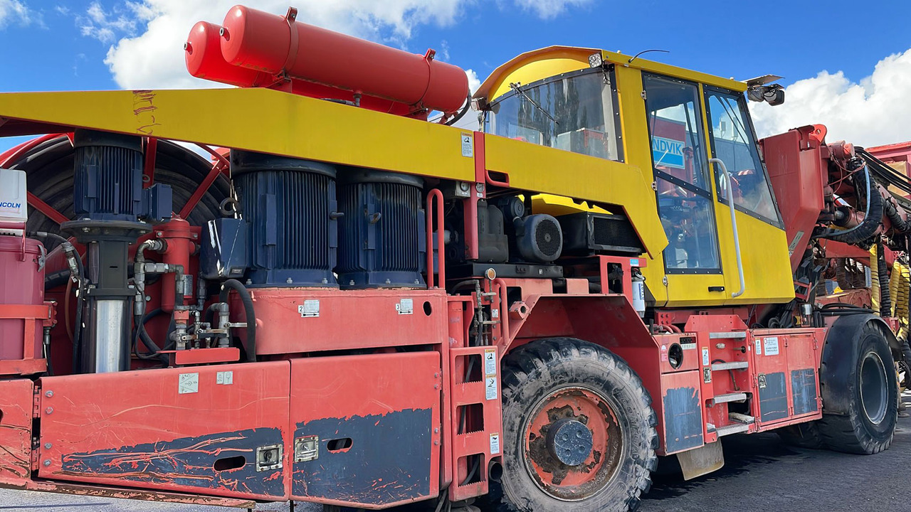 Sandvik DT1130I - Máquina de perfuração direcional: foto 4 Sandvik DT1130I - Máquina de perfuração direcional: foto 4