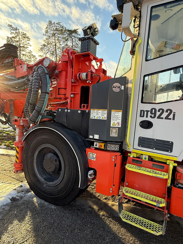 Sandvik DT922I - Máquina de perfuração: foto 5 Sandvik DT922I - Máquina de perfuração: foto 5