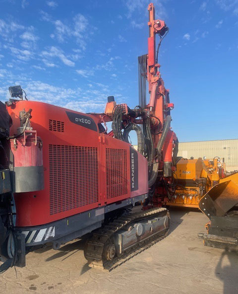 Sandvik DX800 - Máquina de perfuração: foto 3 Sandvik DX800 - Máquina de perfuração: foto 3