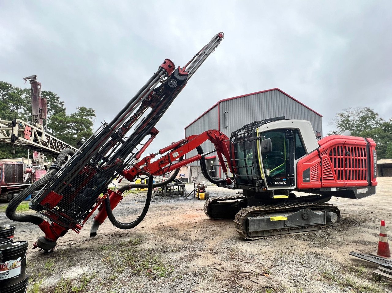 Sandvik DX900i - Máquina de perfuração: foto 2 Sandvik DX900i - Máquina de perfuração: foto 2