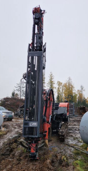 Sandvik Dino DC400Ri - Máquina de perfuração: foto 4 Sandvik Dino DC400Ri - Máquina de perfuração: foto 4