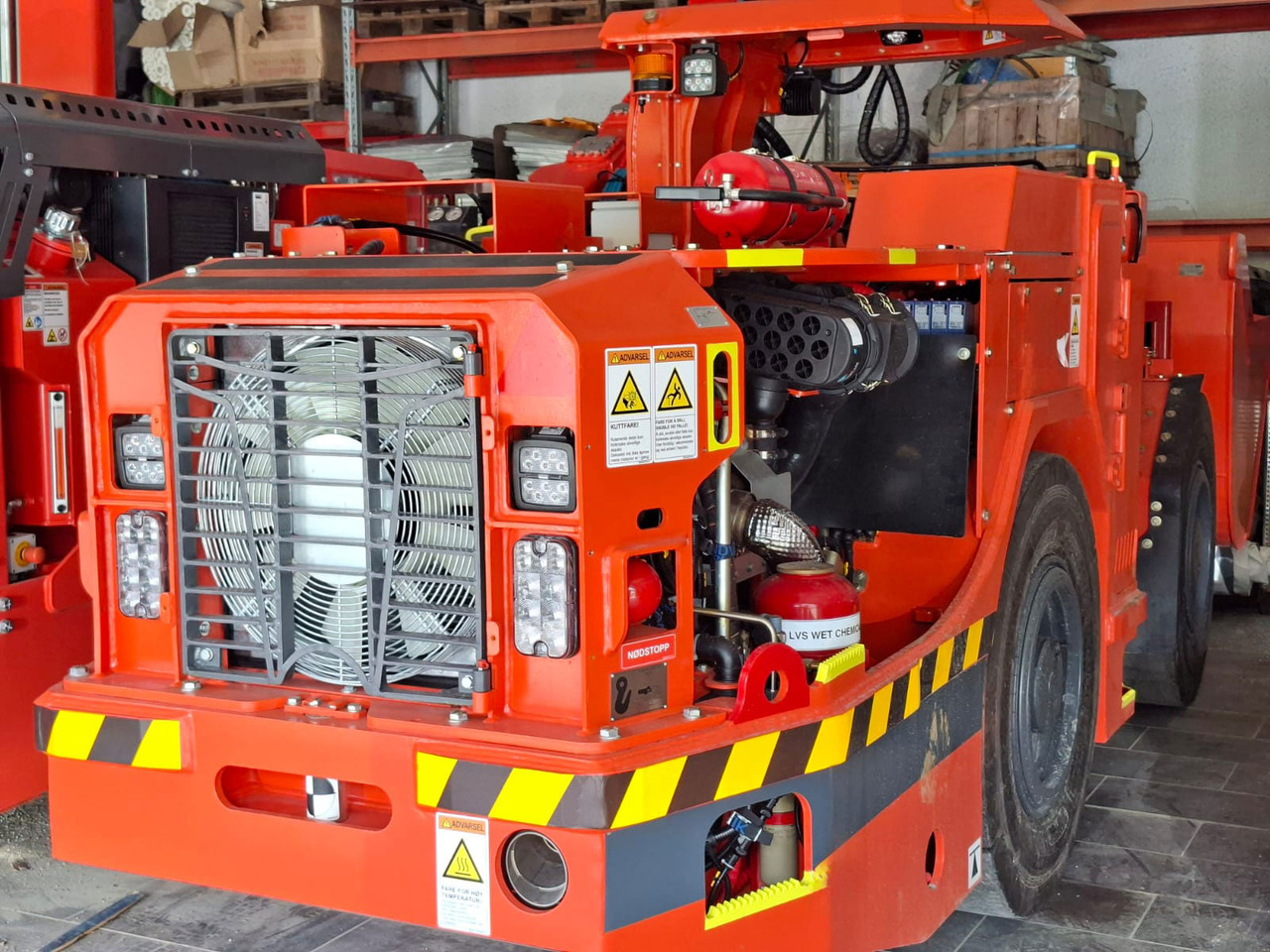 Sandvik LH202 - Máquina de mineração: foto 1 Sandvik LH202 - Máquina de mineração: foto 1