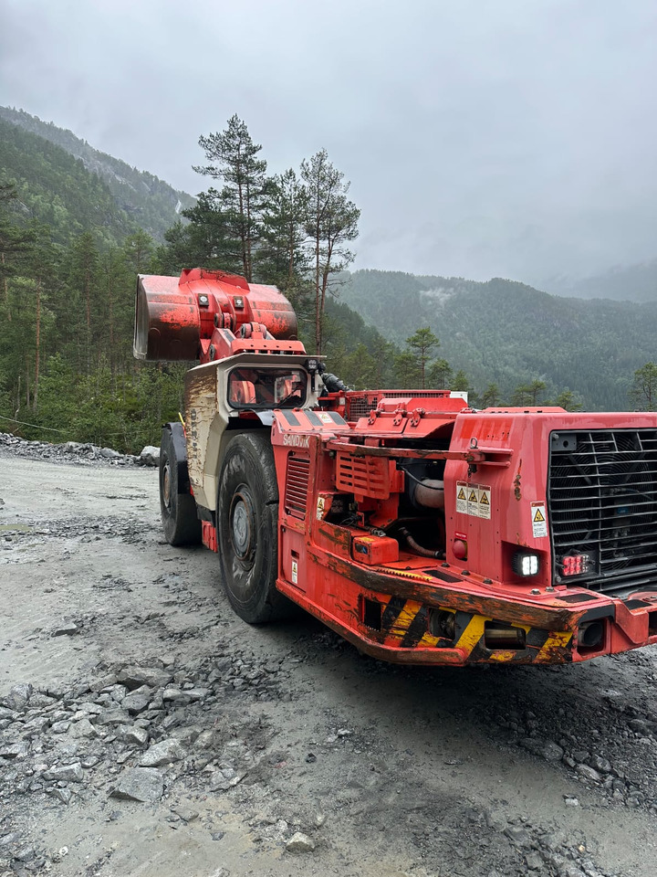 Sandvik LH410 - Máquina de mineração: foto 4 Sandvik LH410 - Máquina de mineração: foto 4