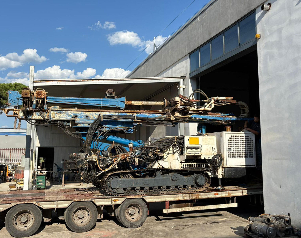 Soilmec SM-401 - Bate estaca: foto 1 Soilmec SM-401 - Bate estaca: foto 1