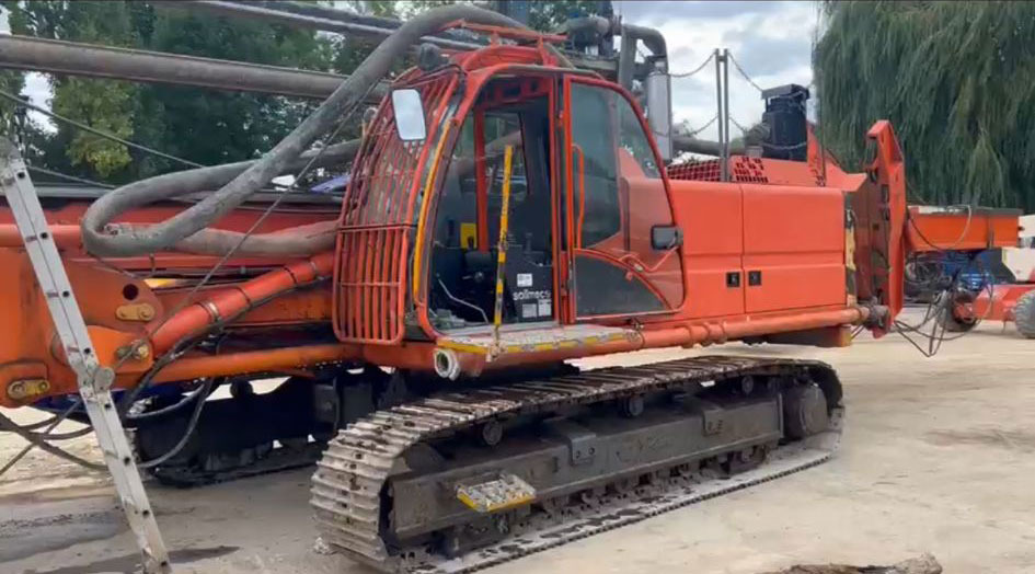 Soilmec SR-30 - Bate estaca: foto 1 Soilmec SR-30 - Bate estaca: foto 1
