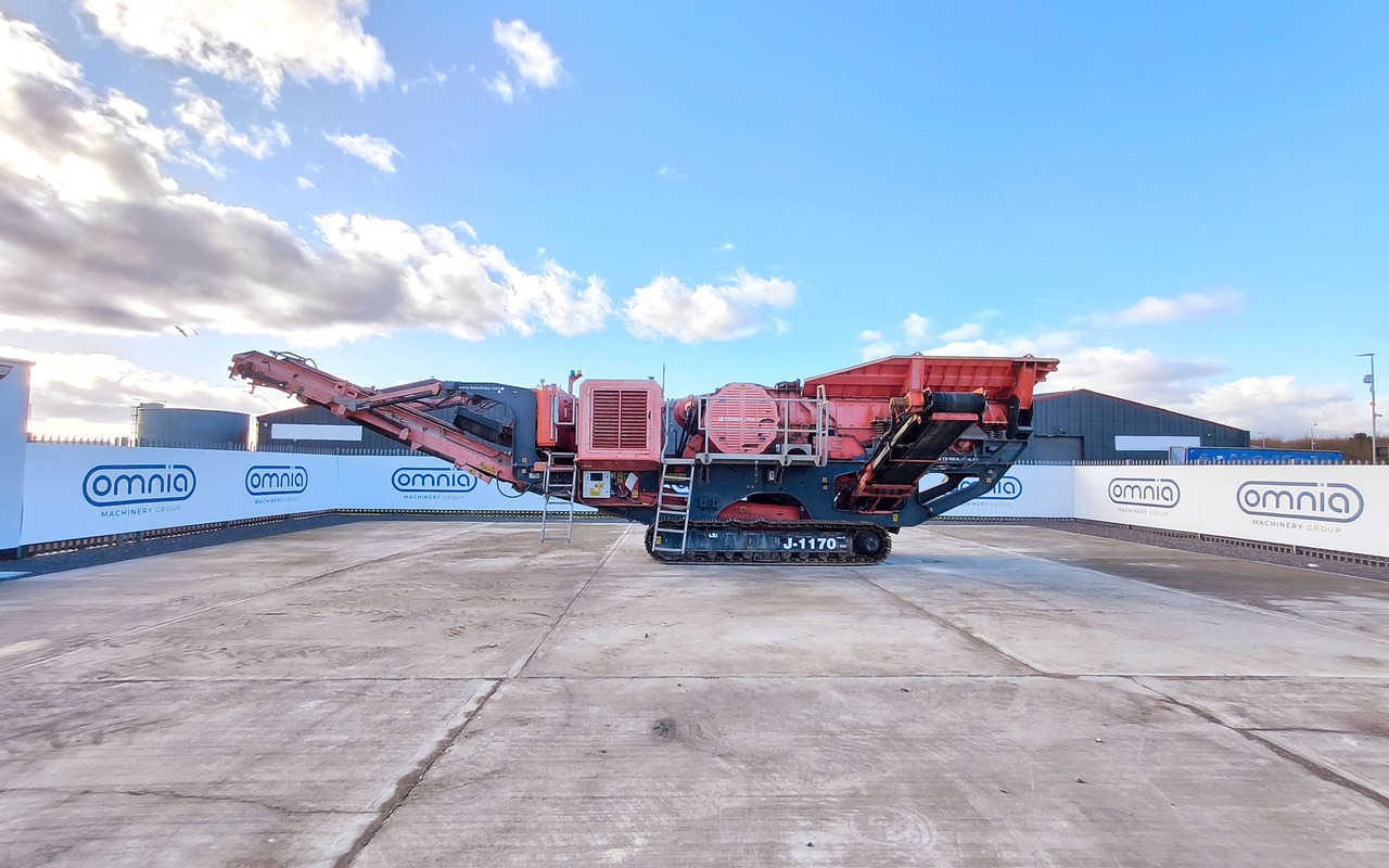 Terex Finlay J-1170 - Britador de mandíbula: foto 2 Terex Finlay J-1170 - Britador de mandíbula: foto 2