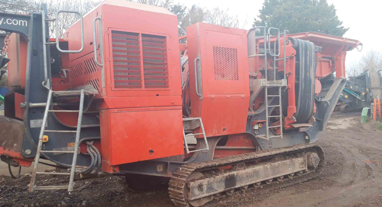 Terex Finlay J-960 - Britador de mandíbula: foto 4 Terex Finlay J-960 - Britador de mandíbula: foto 4
