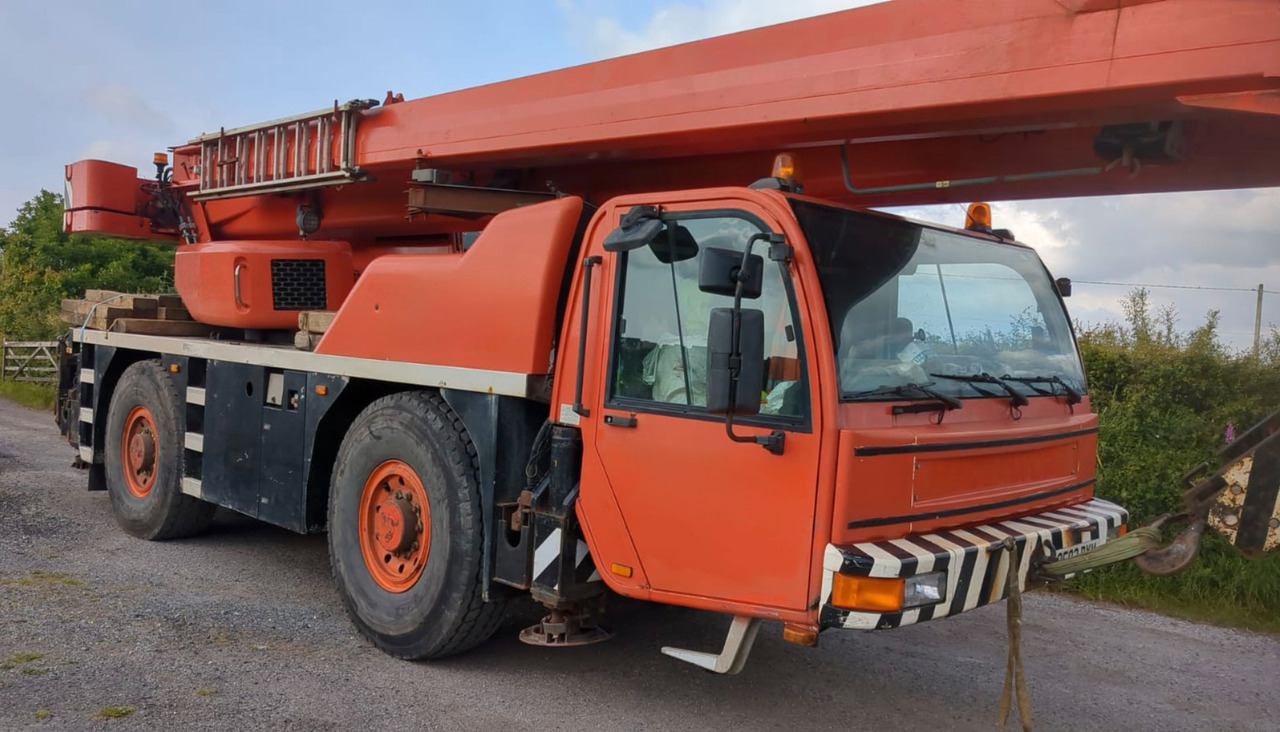 Terex PPM ATT 400-3 - Grua móvel: foto 1 Terex PPM ATT 400-3 - Grua móvel: foto 1