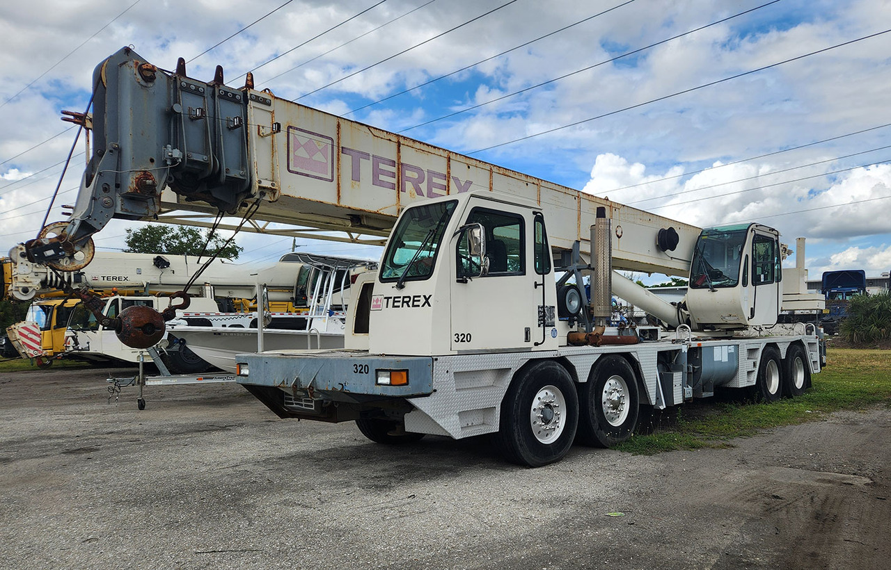 Terex T560 - Grua móvel: foto 1 Terex T560 - Grua móvel: foto 1