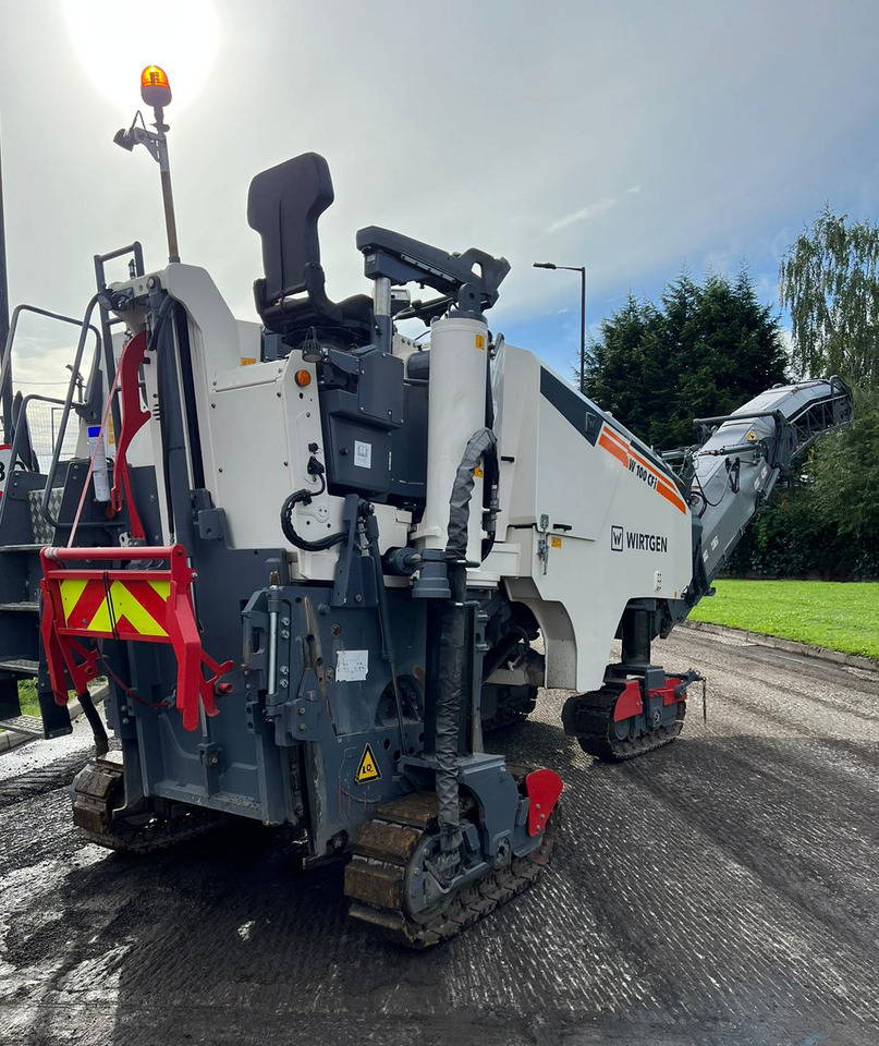Wirtgen W 100 CFI - Aplainadora (Fresadora): foto 4 Wirtgen W 100 CFI - Aplainadora (Fresadora): foto 4