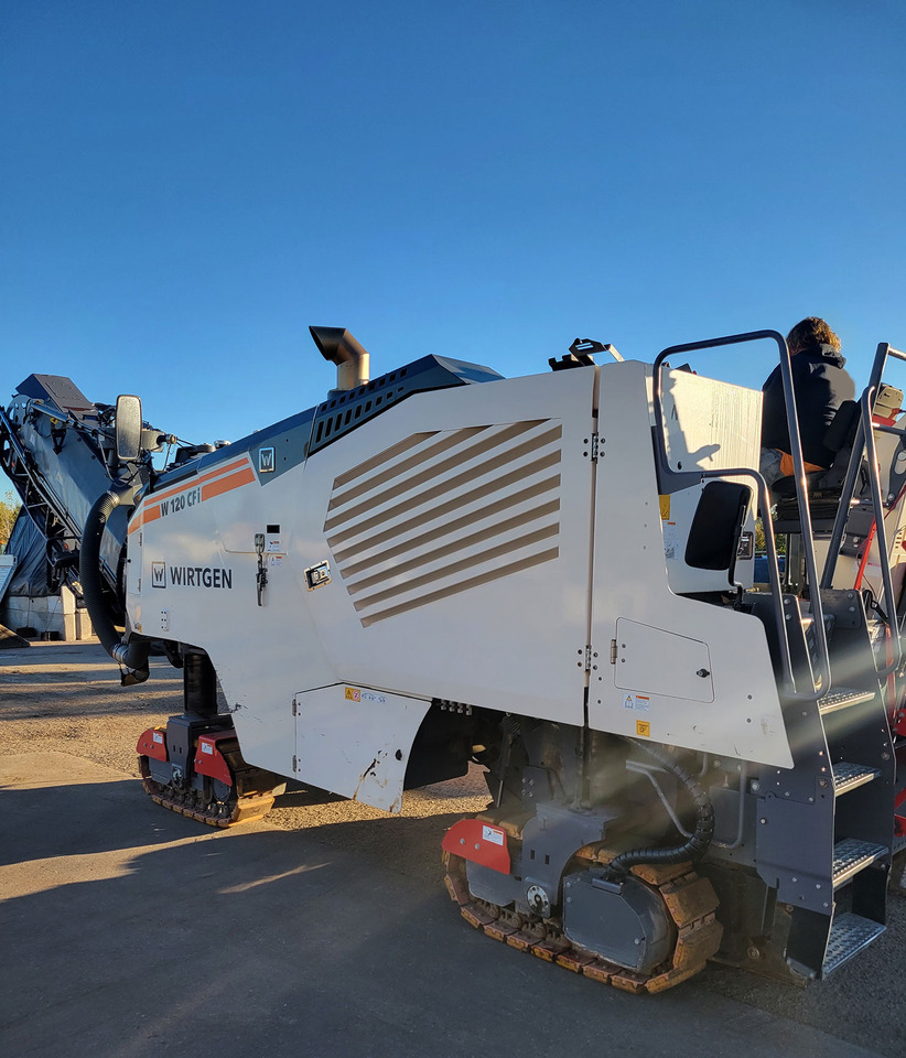 Wirtgen W 120 CFI - Aplainadora (Fresadora): foto 2 Wirtgen W 120 CFI - Aplainadora (Fresadora): foto 2